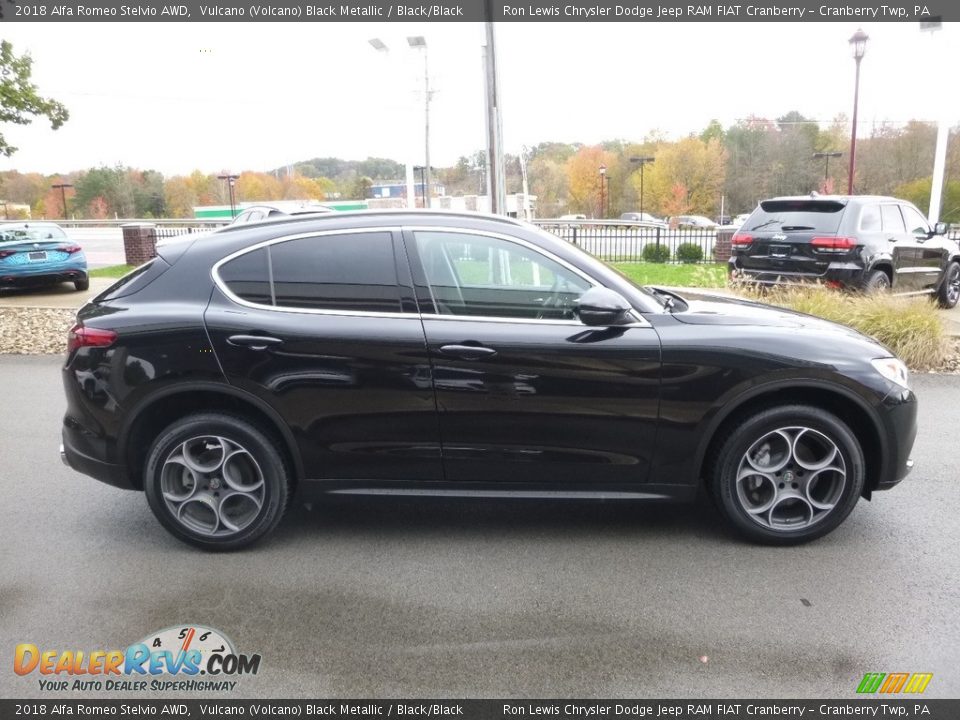 2018 Alfa Romeo Stelvio AWD Vulcano (Volcano) Black Metallic / Black/Black Photo #9