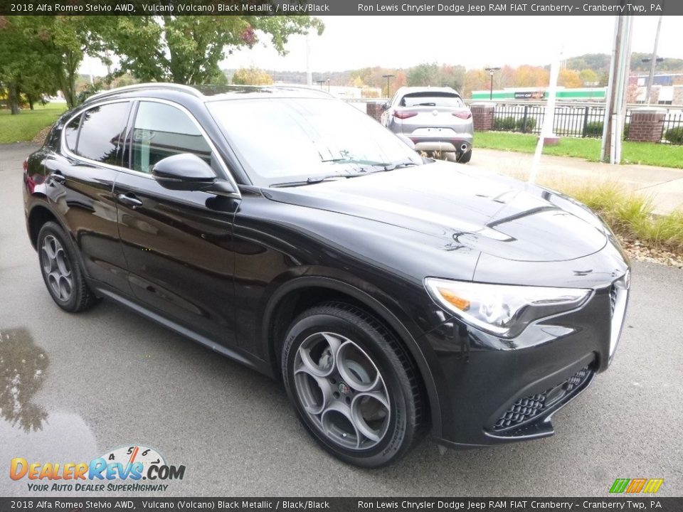 Front 3/4 View of 2018 Alfa Romeo Stelvio AWD Photo #10