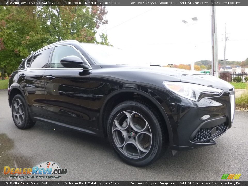 2018 Alfa Romeo Stelvio AWD Vulcano (Volcano) Black Metallic / Black/Black Photo #11