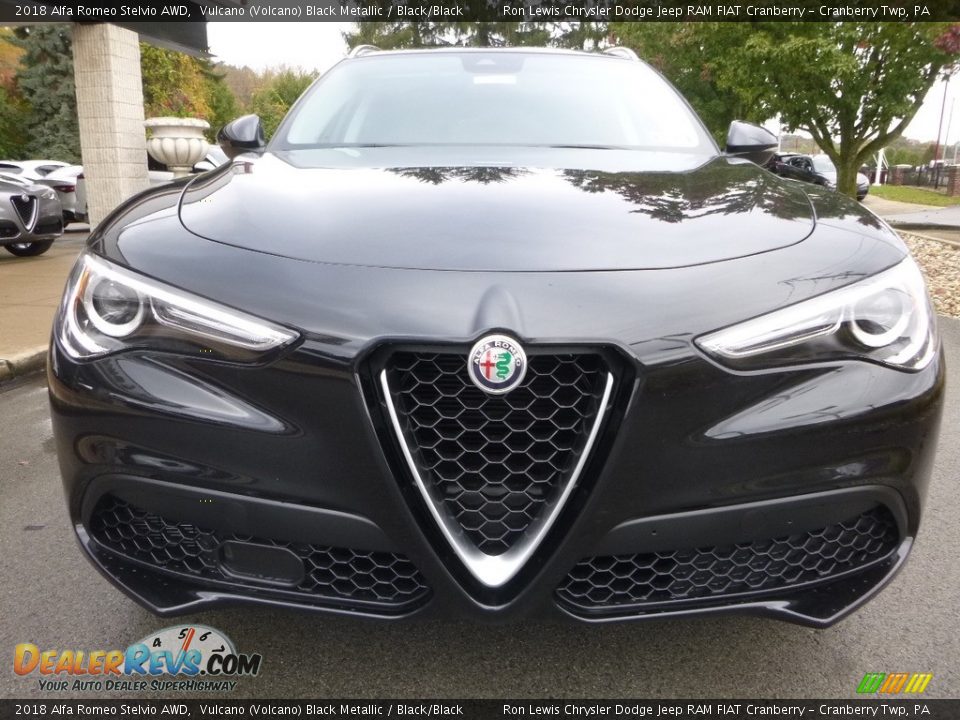 2018 Alfa Romeo Stelvio AWD Vulcano (Volcano) Black Metallic / Black/Black Photo #12