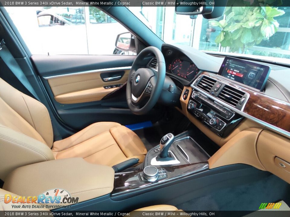 Front Seat of 2018 BMW 3 Series 340i xDrive Sedan Photo #5