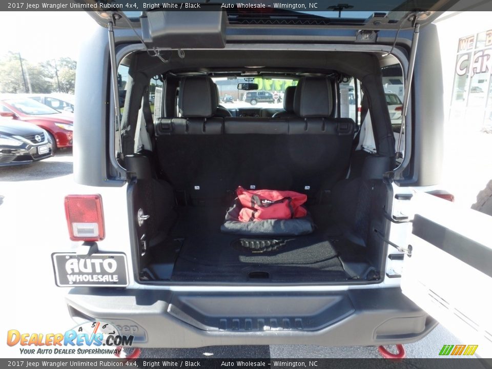 2017 Jeep Wrangler Unlimited Rubicon 4x4 Bright White / Black Photo #5