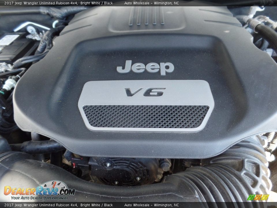 2017 Jeep Wrangler Unlimited Rubicon 4x4 Bright White / Black Photo #6