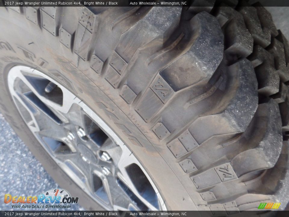 2017 Jeep Wrangler Unlimited Rubicon 4x4 Bright White / Black Photo #8