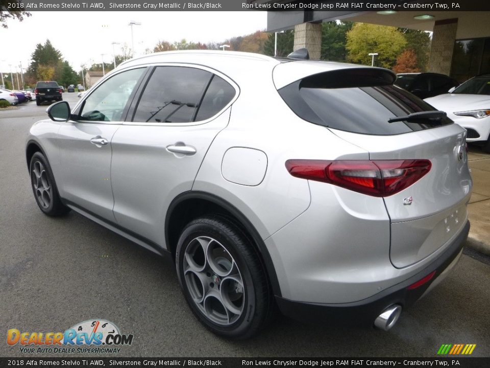 2018 Alfa Romeo Stelvio Ti AWD Silverstone Gray Metallic / Black/Black Photo #4