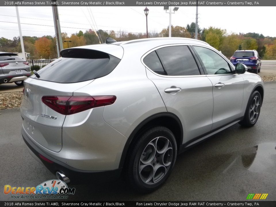 2018 Alfa Romeo Stelvio Ti AWD Silverstone Gray Metallic / Black/Black Photo #7
