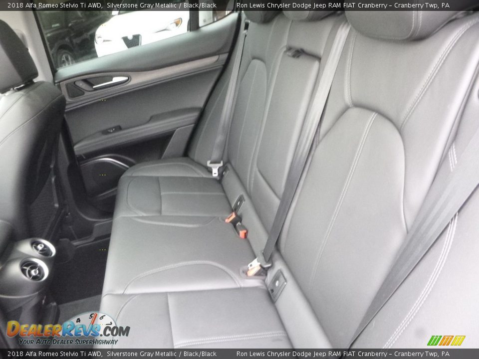 2018 Alfa Romeo Stelvio Ti AWD Silverstone Gray Metallic / Black/Black Photo #16