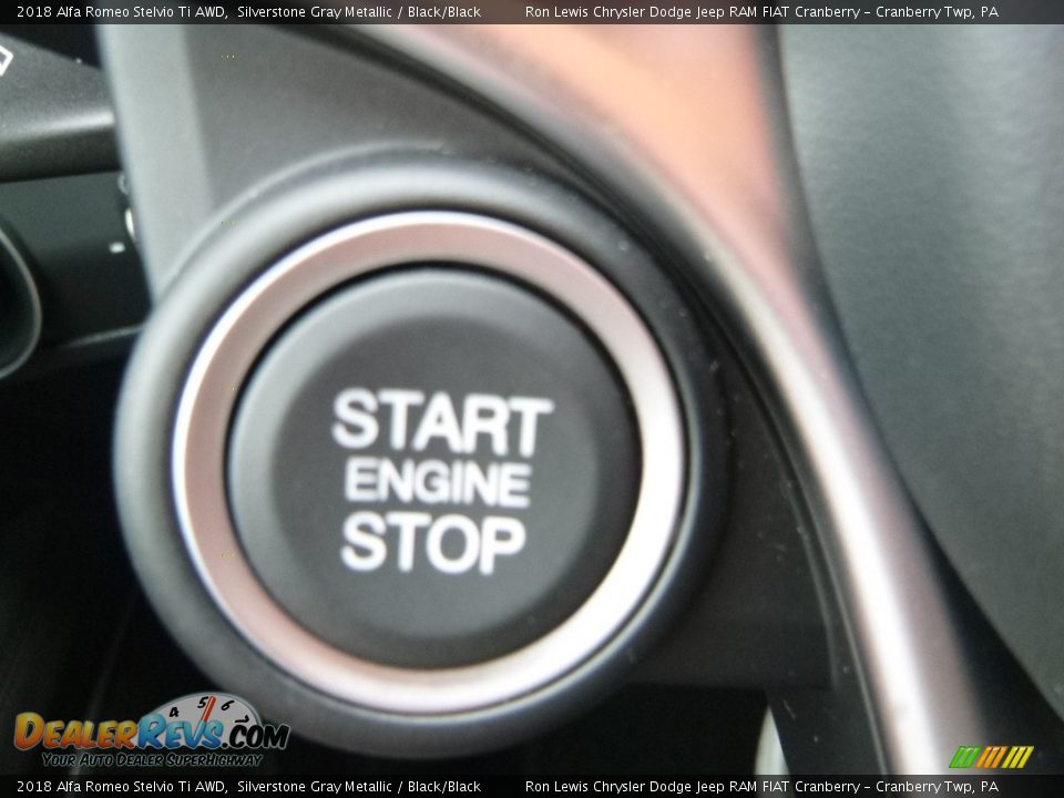 2018 Alfa Romeo Stelvio Ti AWD Silverstone Gray Metallic / Black/Black Photo #30