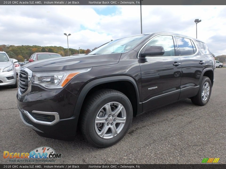 Front 3/4 View of 2018 GMC Acadia SLE AWD Photo #1