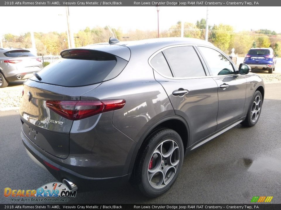 2018 Alfa Romeo Stelvio Ti AWD Vesuvio Gray Metallic / Black/Black Photo #7
