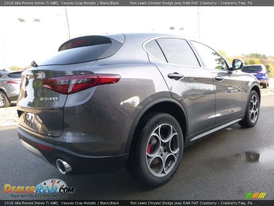 2018 Alfa Romeo Stelvio Ti AWD Vesuvio Gray Metallic / Black/Black Photo #8
