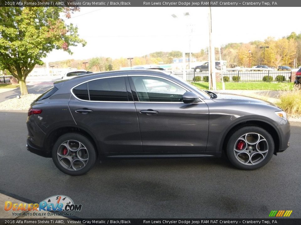 2018 Alfa Romeo Stelvio Ti AWD Vesuvio Gray Metallic / Black/Black Photo #9