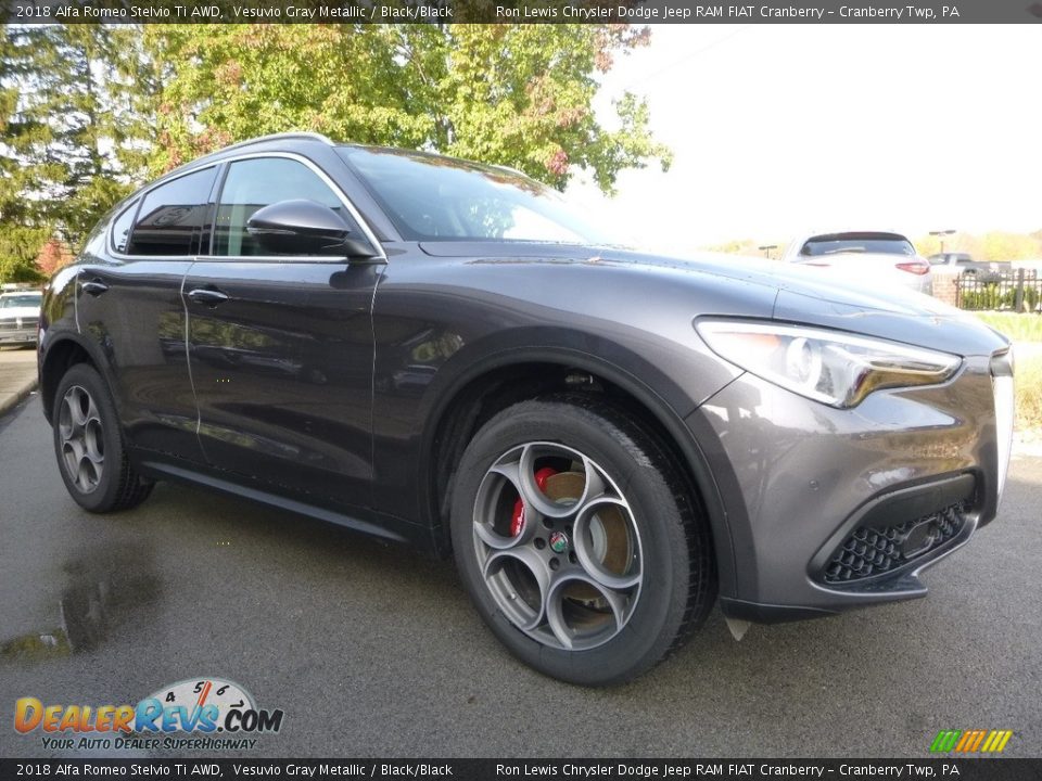 2018 Alfa Romeo Stelvio Ti AWD Vesuvio Gray Metallic / Black/Black Photo #11