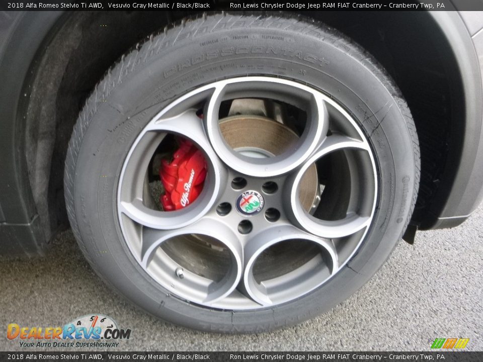 2018 Alfa Romeo Stelvio Ti AWD Vesuvio Gray Metallic / Black/Black Photo #13