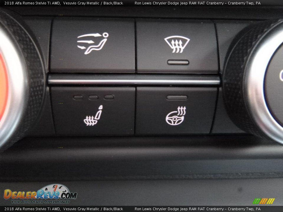 2018 Alfa Romeo Stelvio Ti AWD Vesuvio Gray Metallic / Black/Black Photo #27