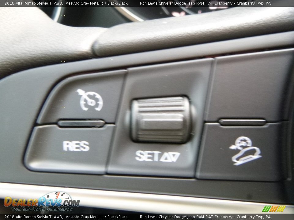 2018 Alfa Romeo Stelvio Ti AWD Vesuvio Gray Metallic / Black/Black Photo #29