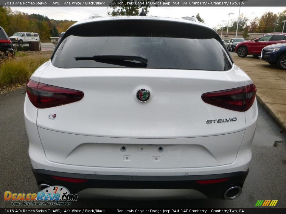 2018 Alfa Romeo Stelvio Ti AWD Alfa White / Black/Black Photo #6