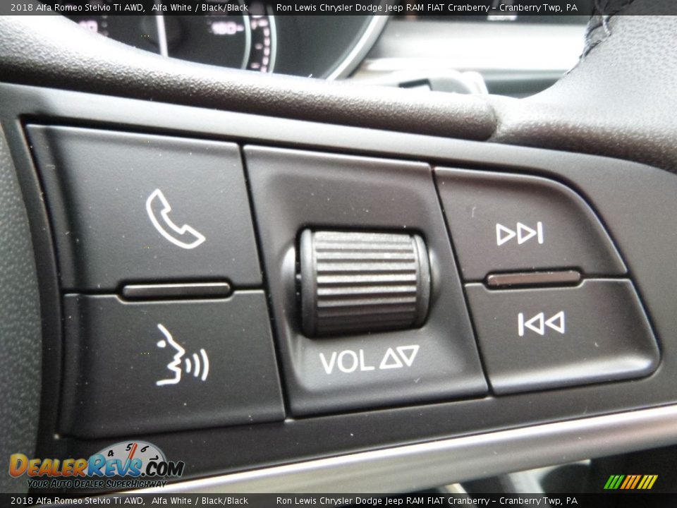 2018 Alfa Romeo Stelvio Ti AWD Alfa White / Black/Black Photo #25