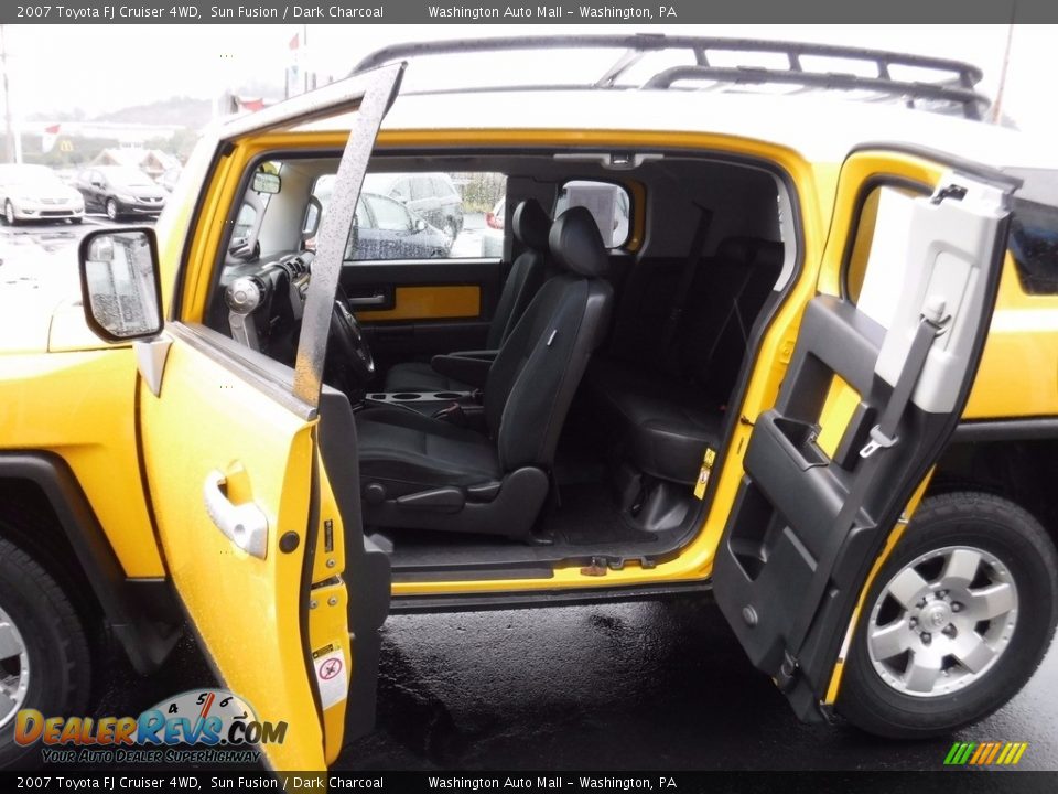 2007 Toyota FJ Cruiser 4WD Sun Fusion / Dark Charcoal Photo #11