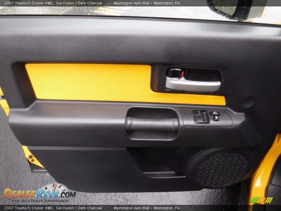 2007 Toyota FJ Cruiser 4WD Sun Fusion / Dark Charcoal Photo #12