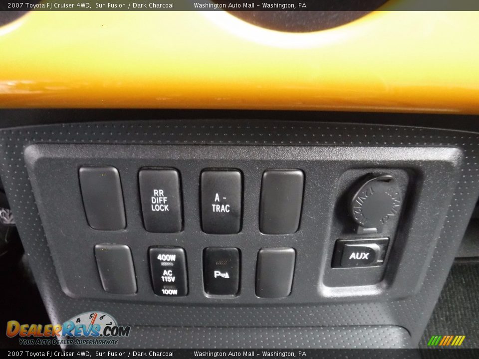 2007 Toyota FJ Cruiser 4WD Sun Fusion / Dark Charcoal Photo #17
