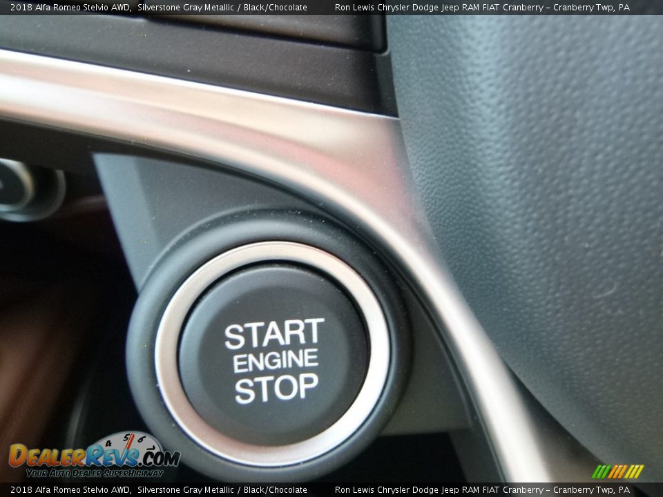 2018 Alfa Romeo Stelvio AWD Silverstone Gray Metallic / Black/Chocolate Photo #28