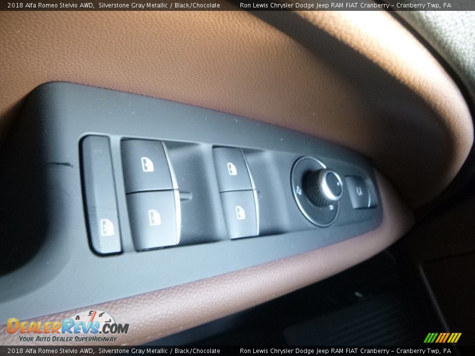 2018 Alfa Romeo Stelvio AWD Silverstone Gray Metallic / Black/Chocolate Photo #30