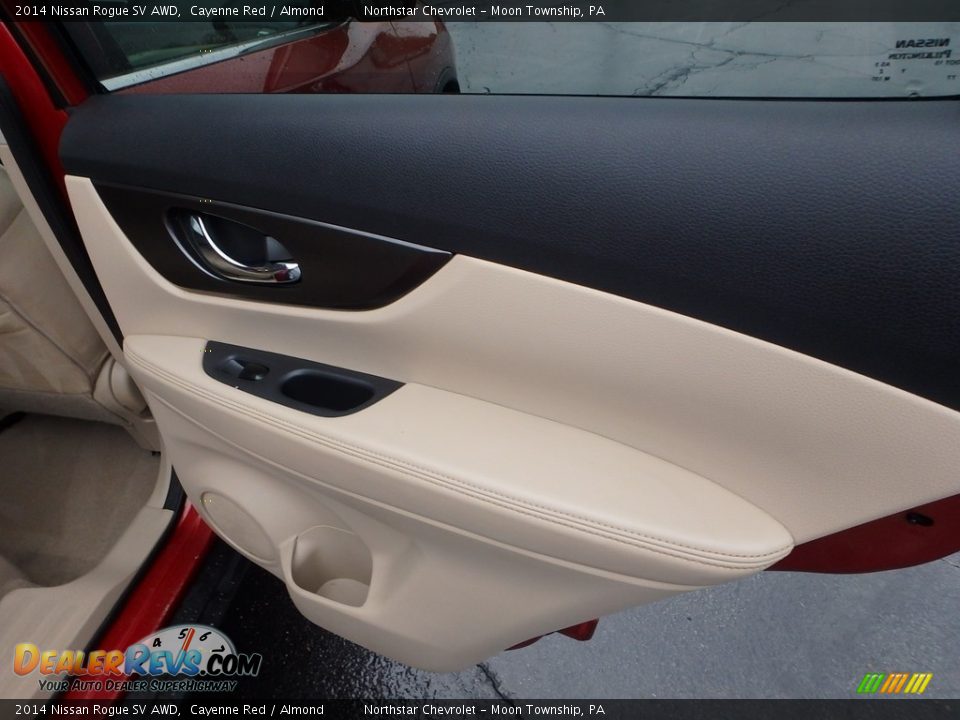 2014 Nissan Rogue SV AWD Cayenne Red / Almond Photo #19