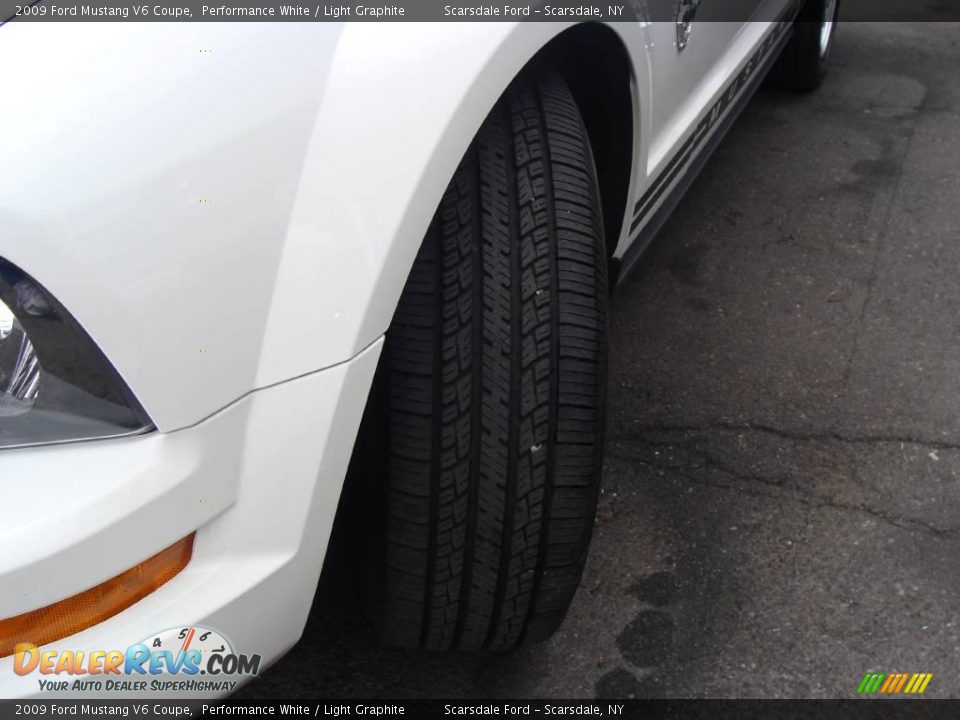 2009 Ford Mustang V6 Coupe Performance White / Light Graphite Photo #10