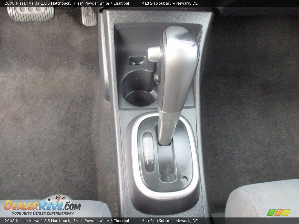 2008 Nissan Versa 1.8 S Hatchback Fresh Powder White / Charcoal Photo #25
