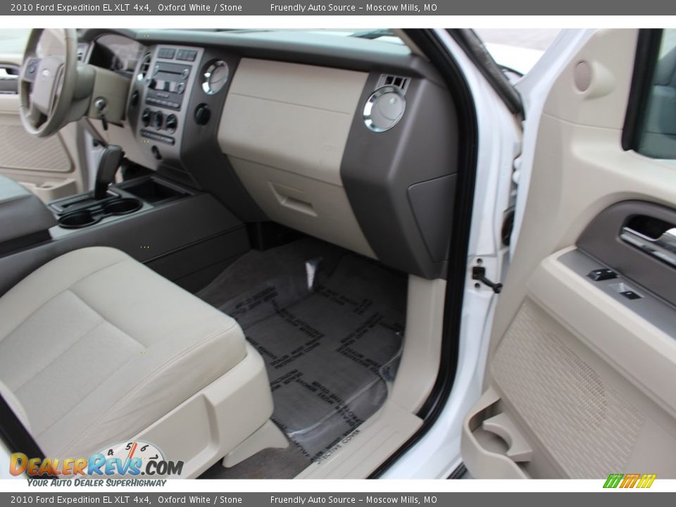 2010 Ford Expedition EL XLT 4x4 Oxford White / Stone Photo #16