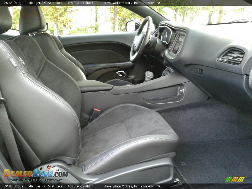 2018 Dodge Challenger R/T Scat Pack Pitch Black / Black Photo #13