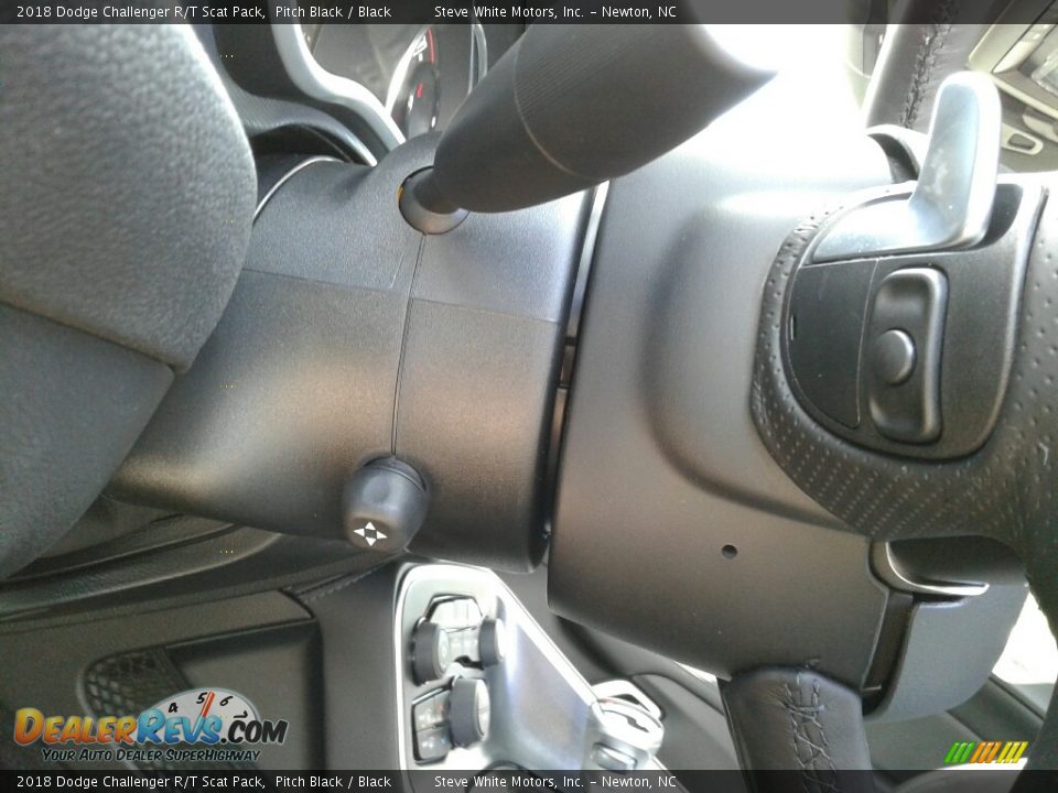 2018 Dodge Challenger R/T Scat Pack Pitch Black / Black Photo #16