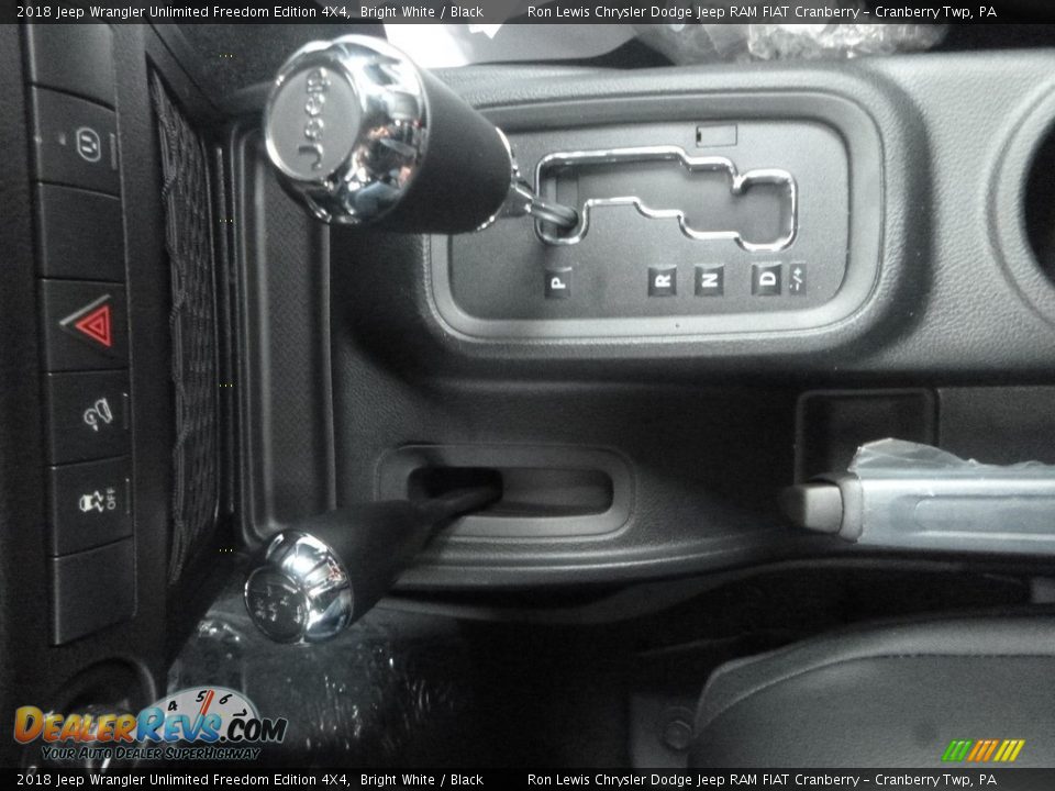 2018 Jeep Wrangler Unlimited Freedom Edition 4X4 Shifter Photo #18