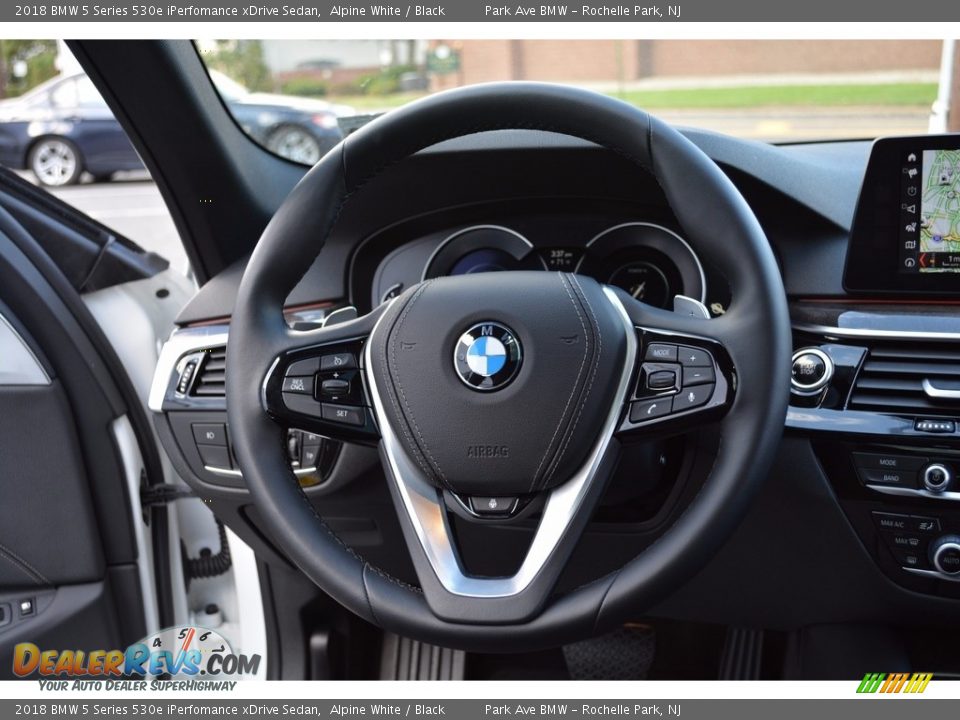 2018 BMW 5 Series 530e iPerfomance xDrive Sedan Steering Wheel Photo #17