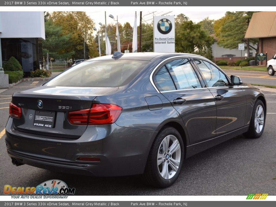 2017 BMW 3 Series 330i xDrive Sedan Mineral Grey Metallic / Black Photo #3