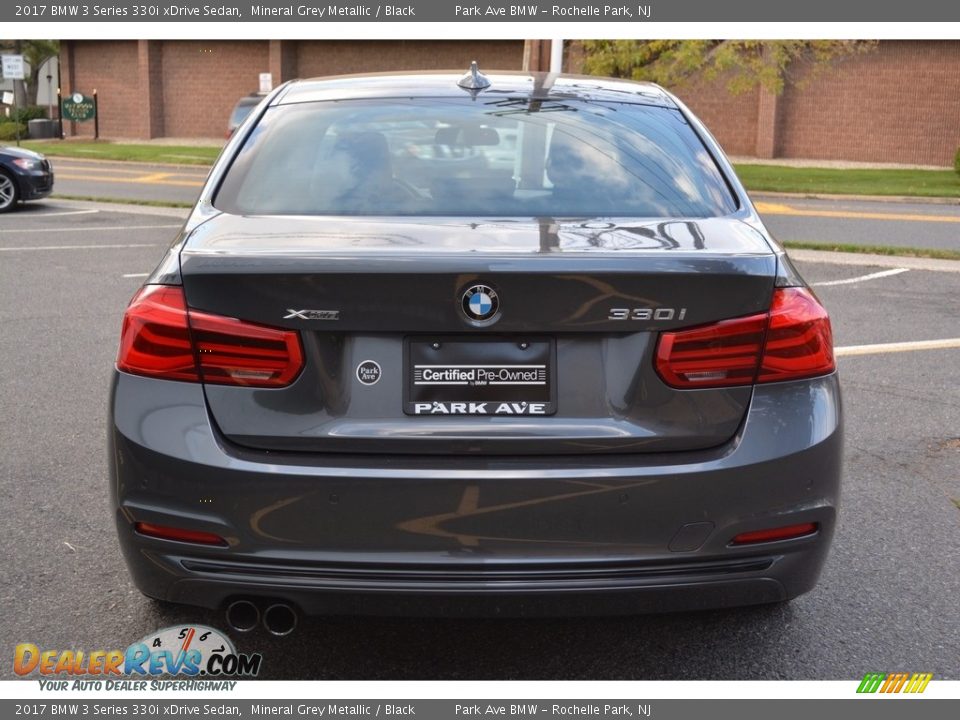 2017 BMW 3 Series 330i xDrive Sedan Mineral Grey Metallic / Black Photo #4