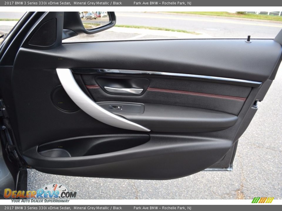 2017 BMW 3 Series 330i xDrive Sedan Mineral Grey Metallic / Black Photo #26