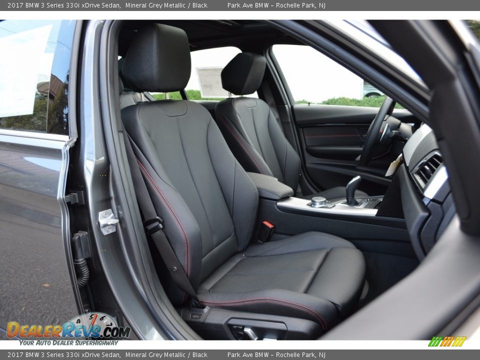 2017 BMW 3 Series 330i xDrive Sedan Mineral Grey Metallic / Black Photo #29