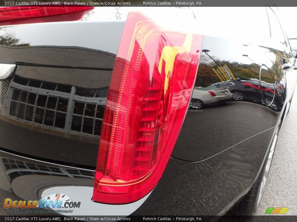 2017 Cadillac XTS Luxury AWD Black Raven / Shale w/Cocoa Accents Photo #11