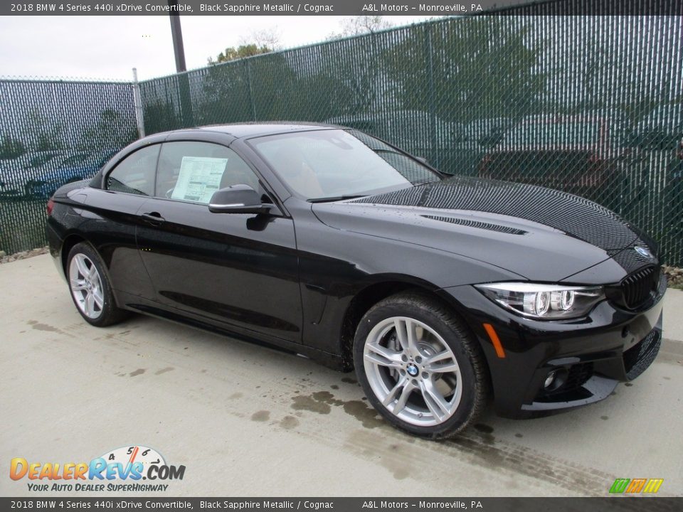 Front 3/4 View of 2018 BMW 4 Series 440i xDrive Convertible Photo #1