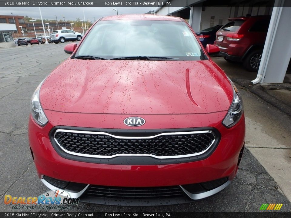 2018 Kia Niro FE Hybrid Crimson Red / Charcoal Photo #8