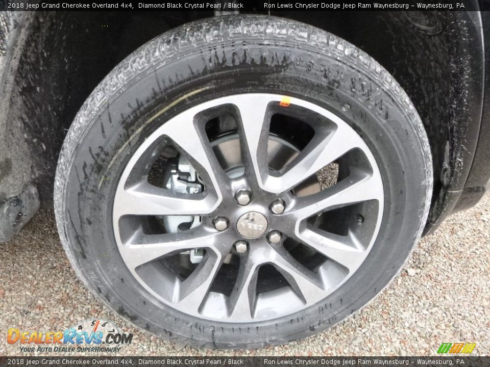 2018 Jeep Grand Cherokee Overland 4x4 Diamond Black Crystal Pearl / Black Photo #9