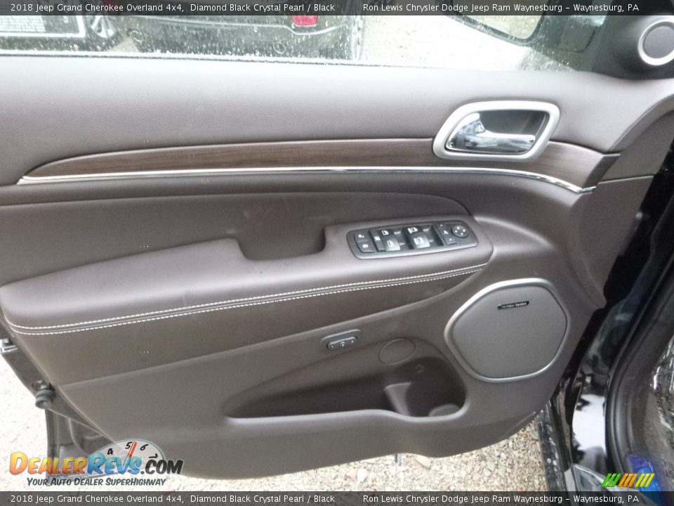 2018 Jeep Grand Cherokee Overland 4x4 Diamond Black Crystal Pearl / Black Photo #13