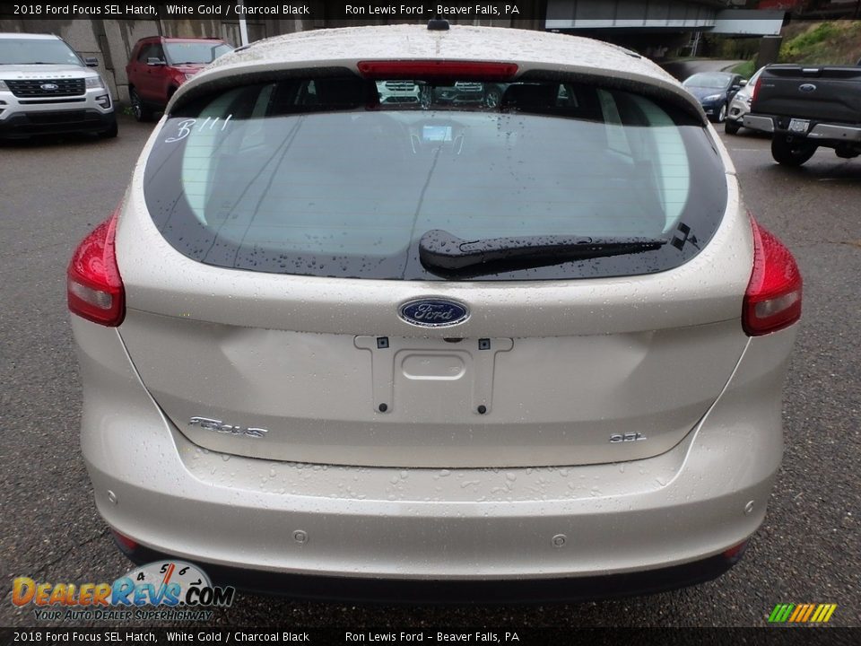 2018 Ford Focus SEL Hatch White Gold / Charcoal Black Photo #3