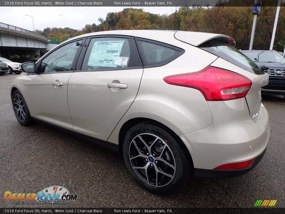 2018 Ford Focus SEL Hatch White Gold / Charcoal Black Photo #5