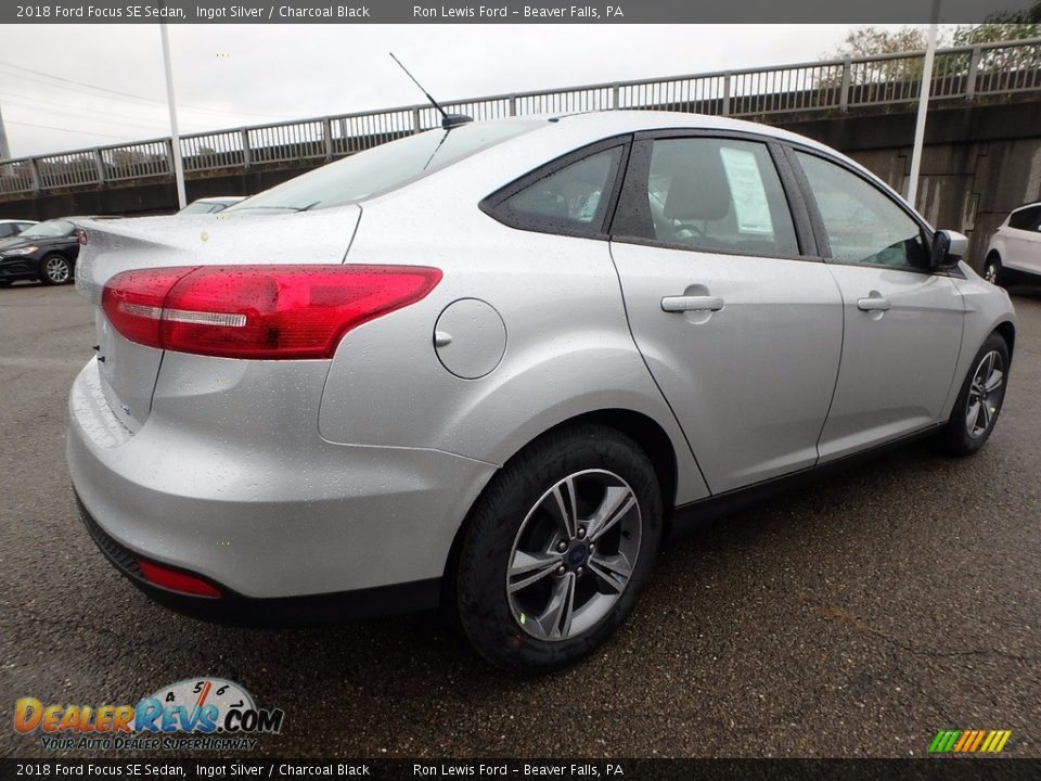 2018 Ford Focus SE Sedan Ingot Silver / Charcoal Black Photo #2