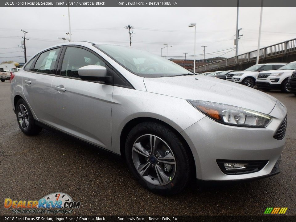 2018 Ford Focus SE Sedan Ingot Silver / Charcoal Black Photo #8