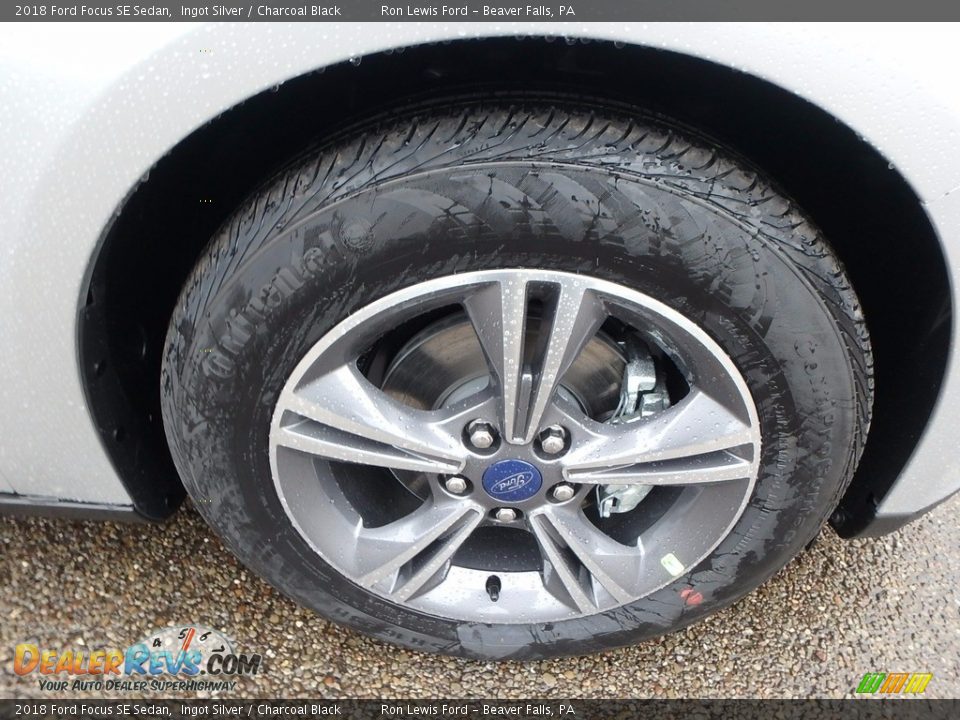 2018 Ford Focus SE Sedan Ingot Silver / Charcoal Black Photo #9