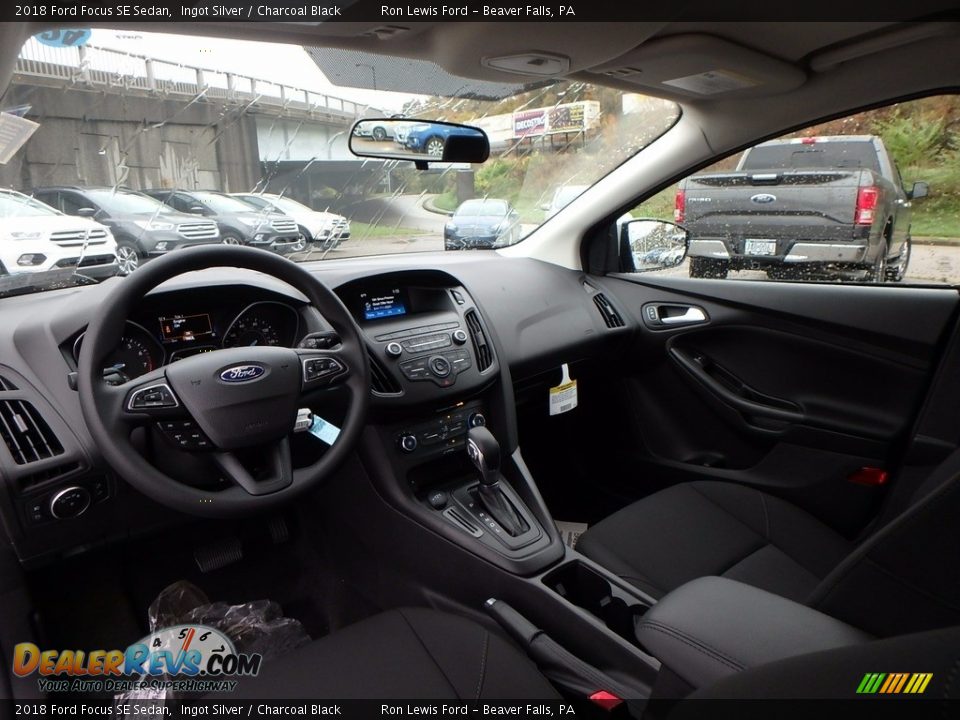 2018 Ford Focus SE Sedan Ingot Silver / Charcoal Black Photo #12